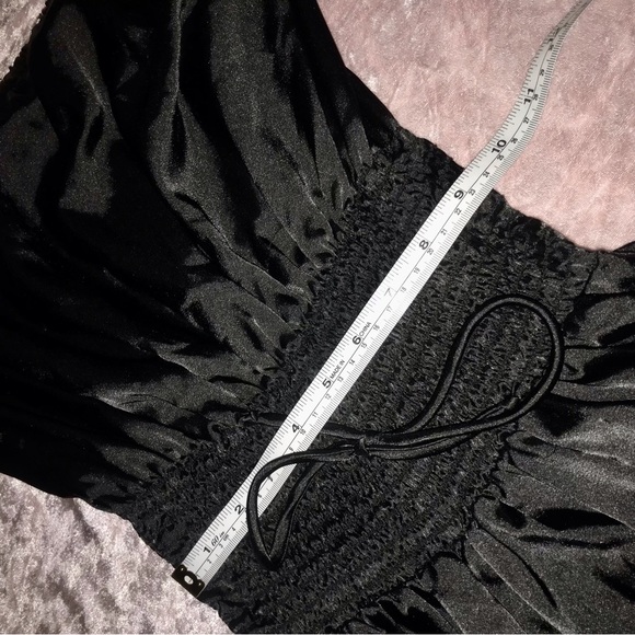 Vtg 90s/Y2K Silky Black Romantic Goth/Going Out Strapless Shorts Romper - Picture 3 of 9